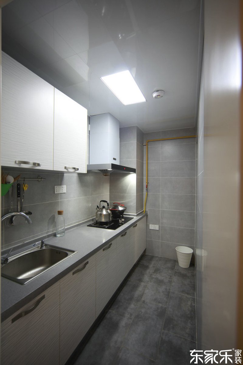 衡陽90平現(xiàn)代簡(jiǎn)約風(fēng)格廚房裝修效果圖
